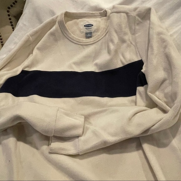 Old Navy Fleece Sweatshirt - Picture 2 of 3